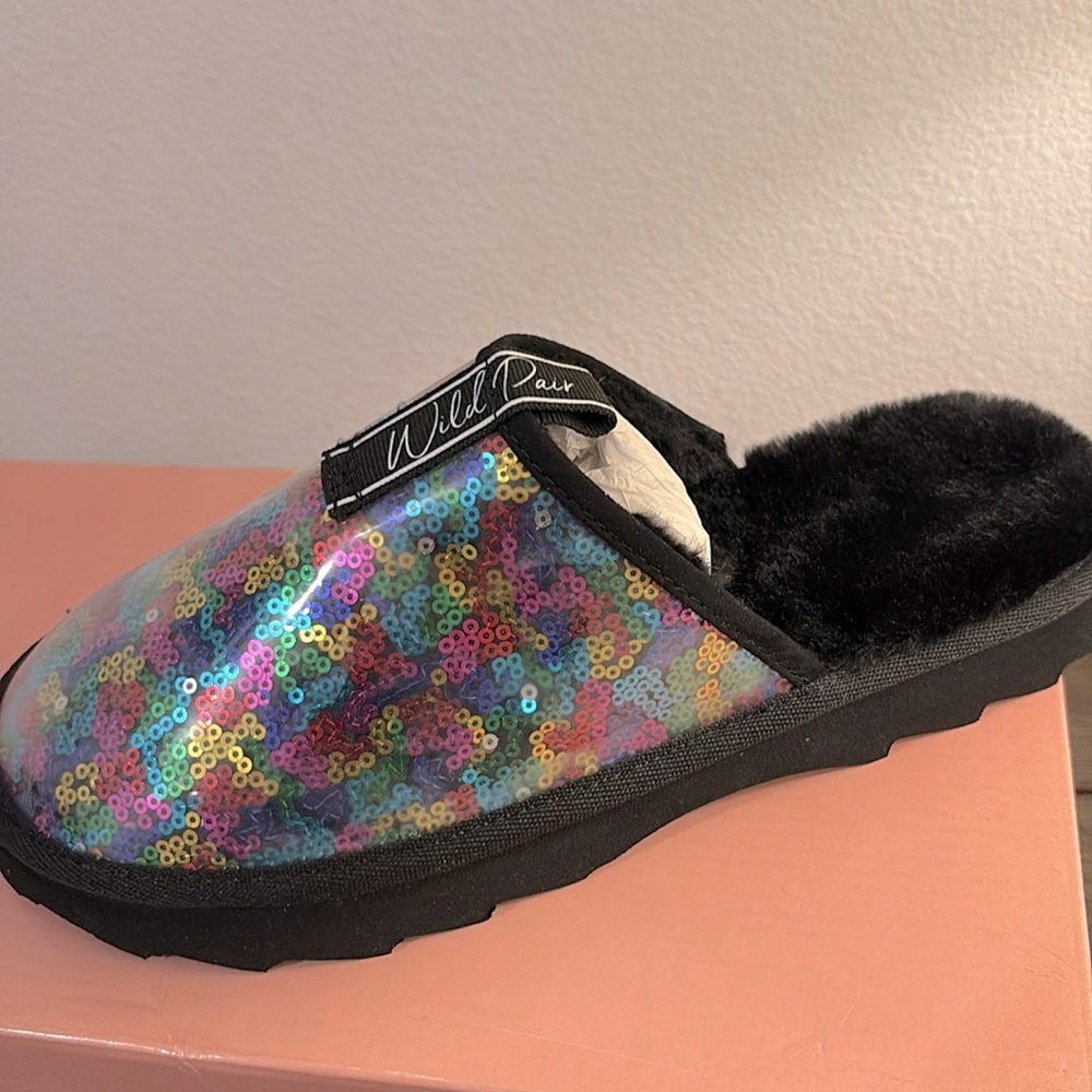 NEW [Wild Pair] Portiaa Rainbow Sequin Slip On Slide Slippers Women's 6.5 or 7.0 - Picture 4 of 9